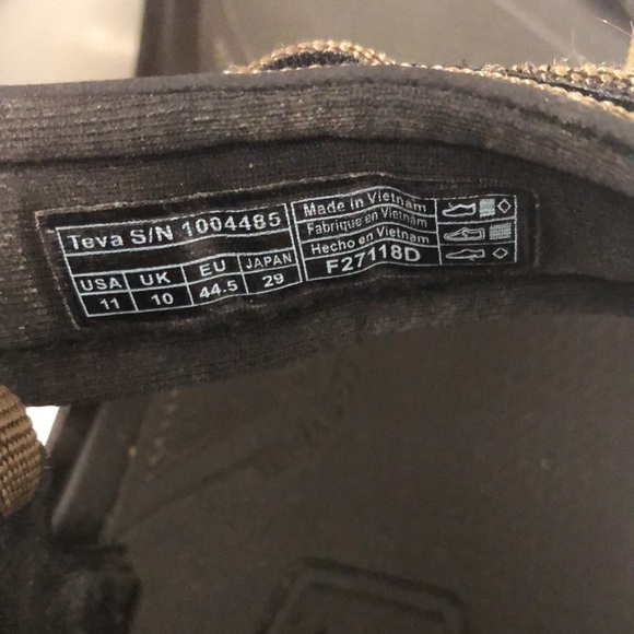 Teva brown sports sandals with Velcro fasteners unisex and very comfortable - Picture 9 of 11